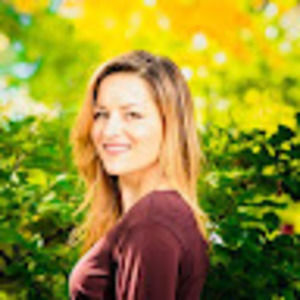 Meet your Posher, Laura